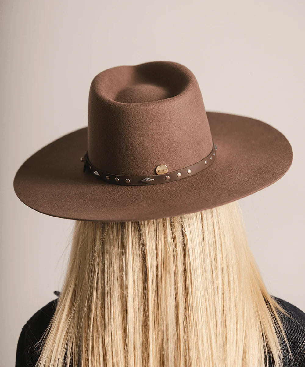 Gigi Pip Studded Leather Band Chocolate