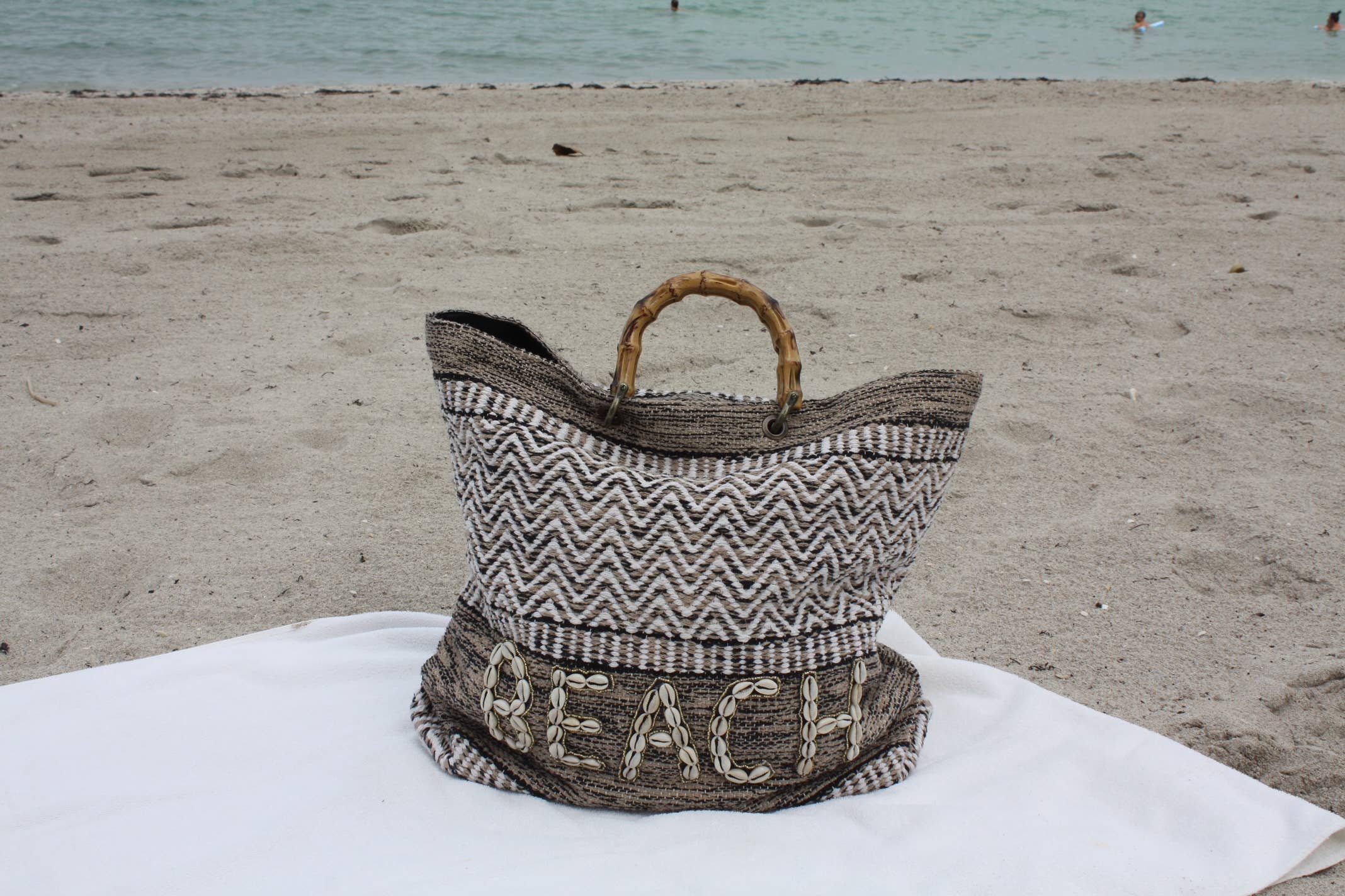 Latifah Women's Cotton Seashell Bag