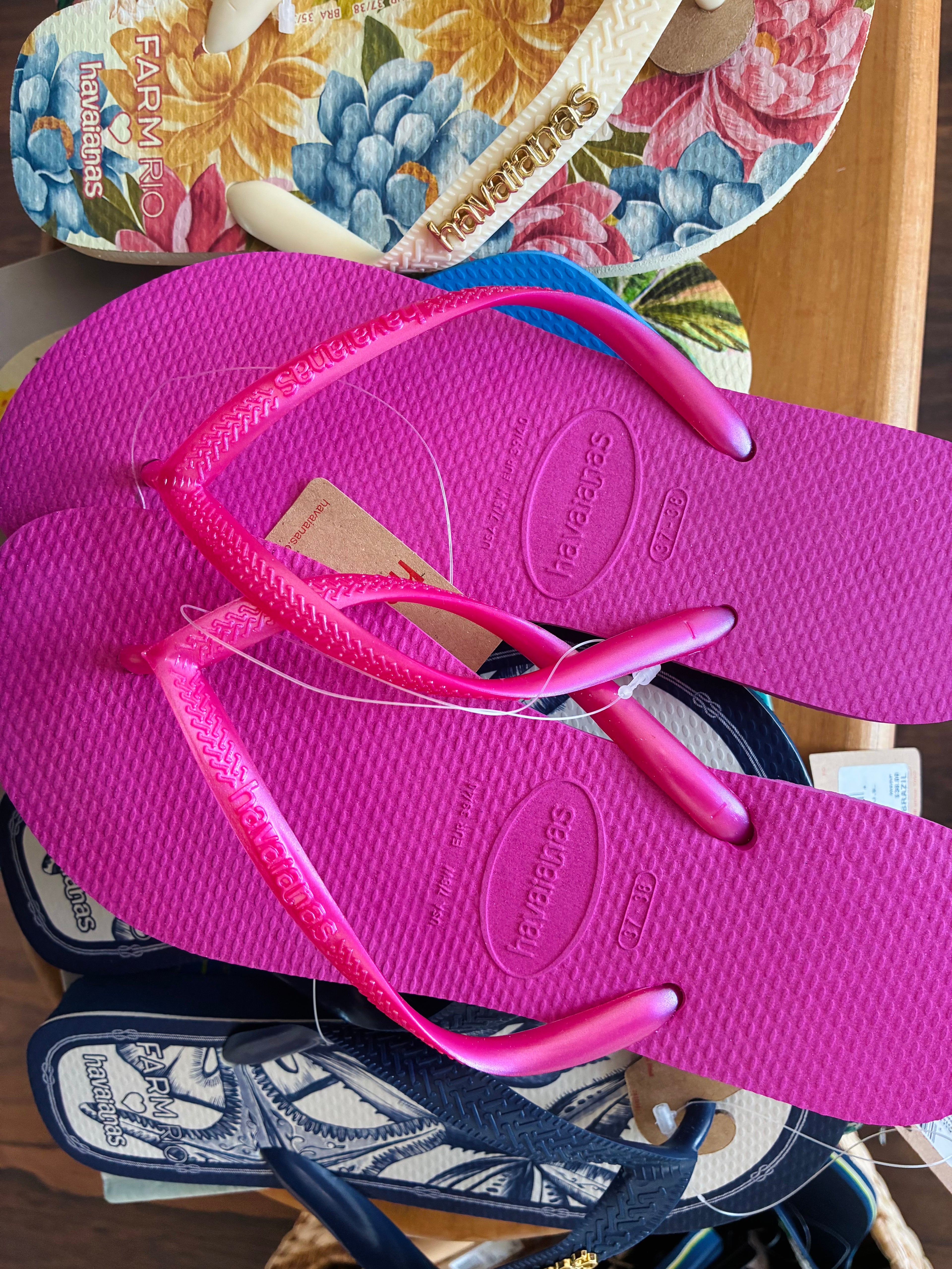 Havaianas Women's Slim Flip Flop METALLIC ROSE GUM