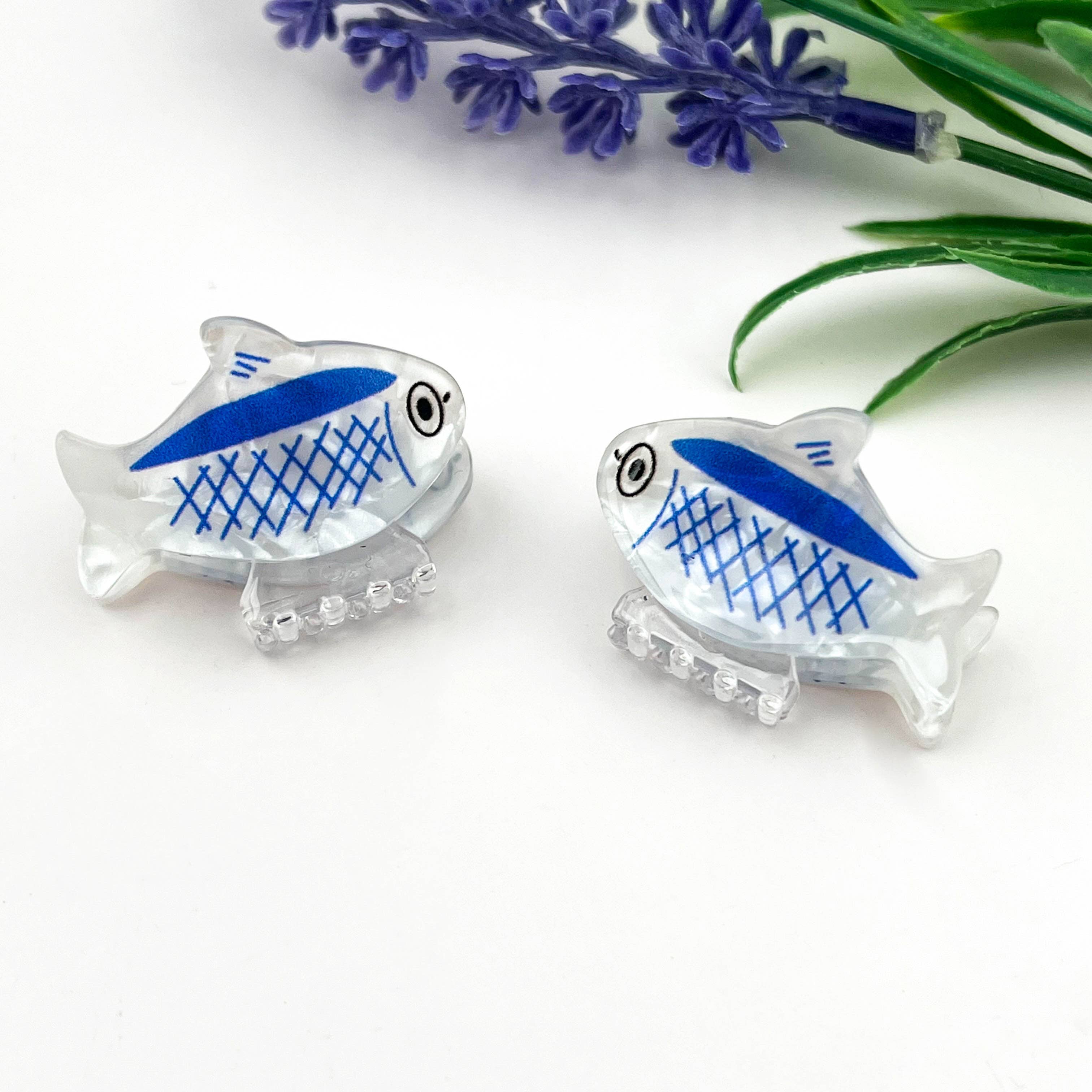 Mini Sardine Fish Acrylic Hair Claw Clip: Blue