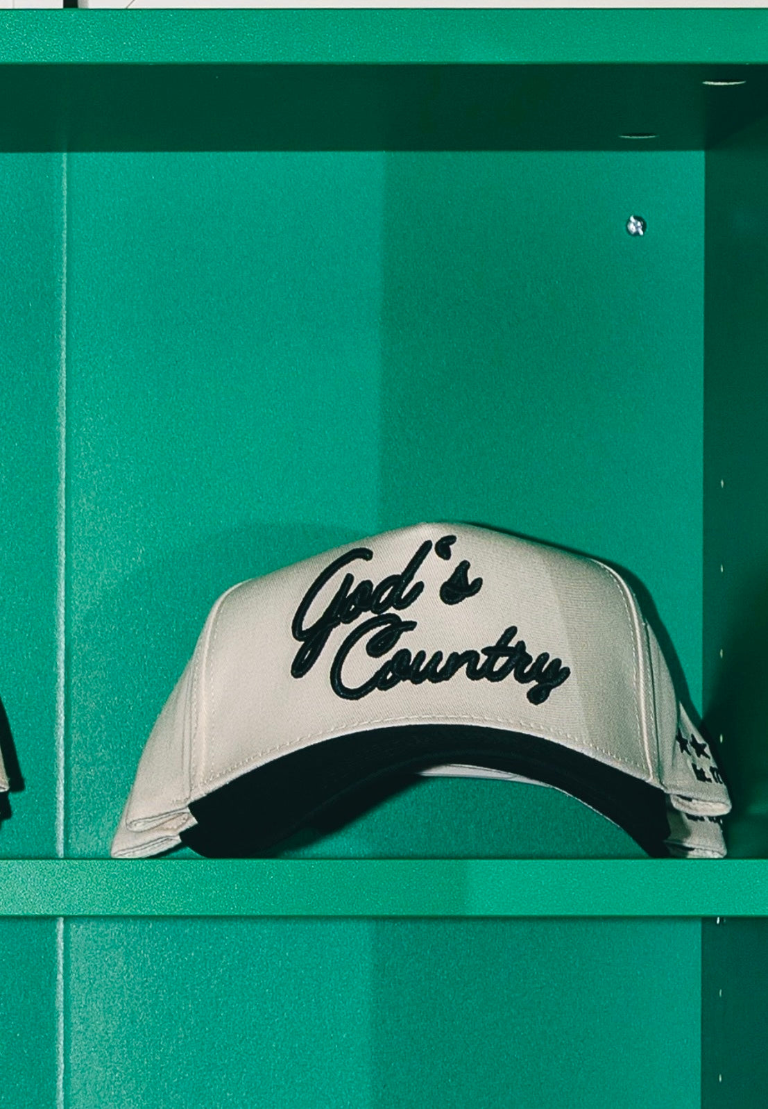 KenzKustomz God's Country - Vintage Trucker Hat - Black
