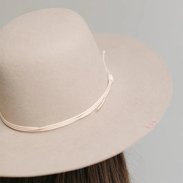 Gigi Pip TRIPLE STRAND BAND Cream