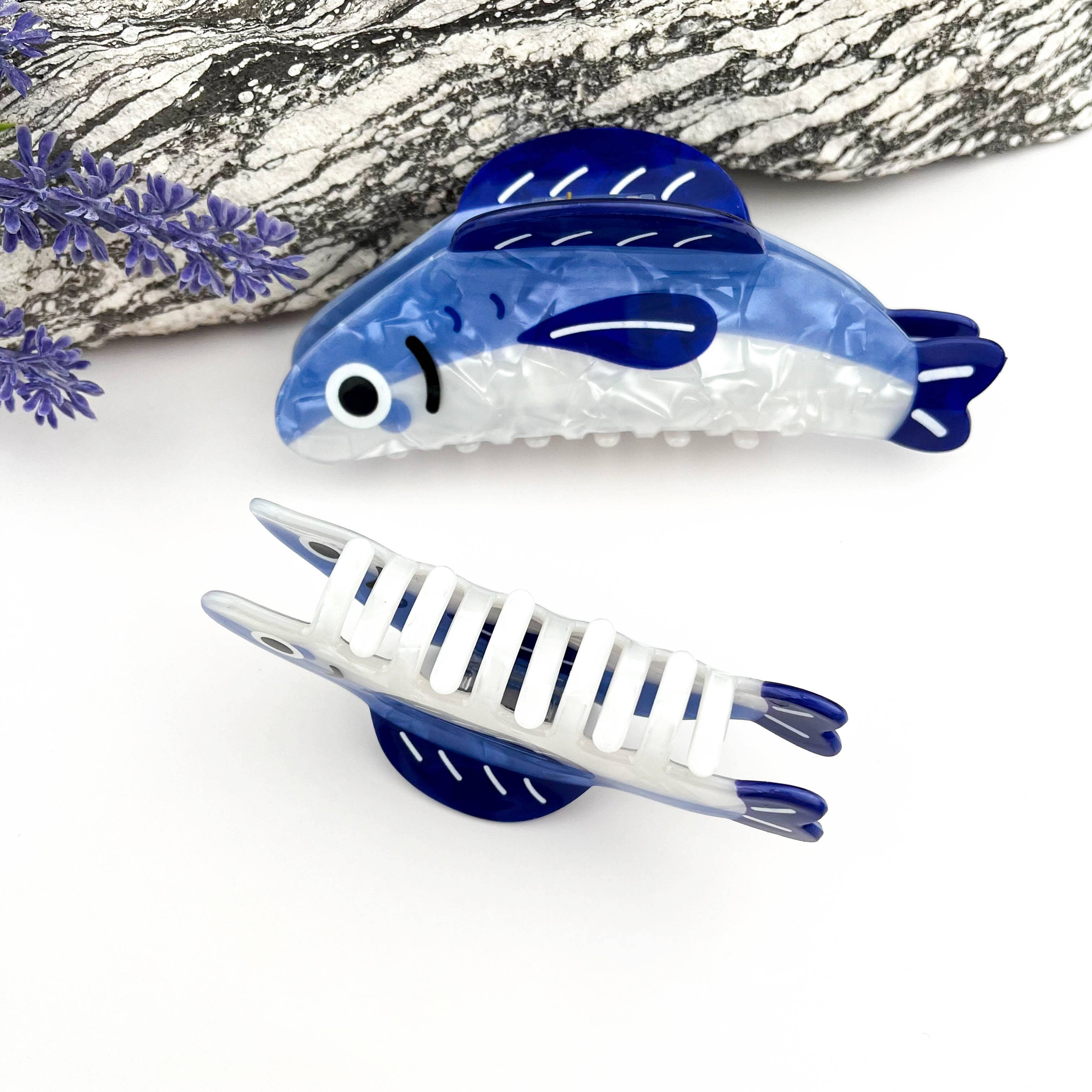 🐟 Playful Blue Flying Fish Hair Claw – Ocean-Inspired Charm: Blue / Small