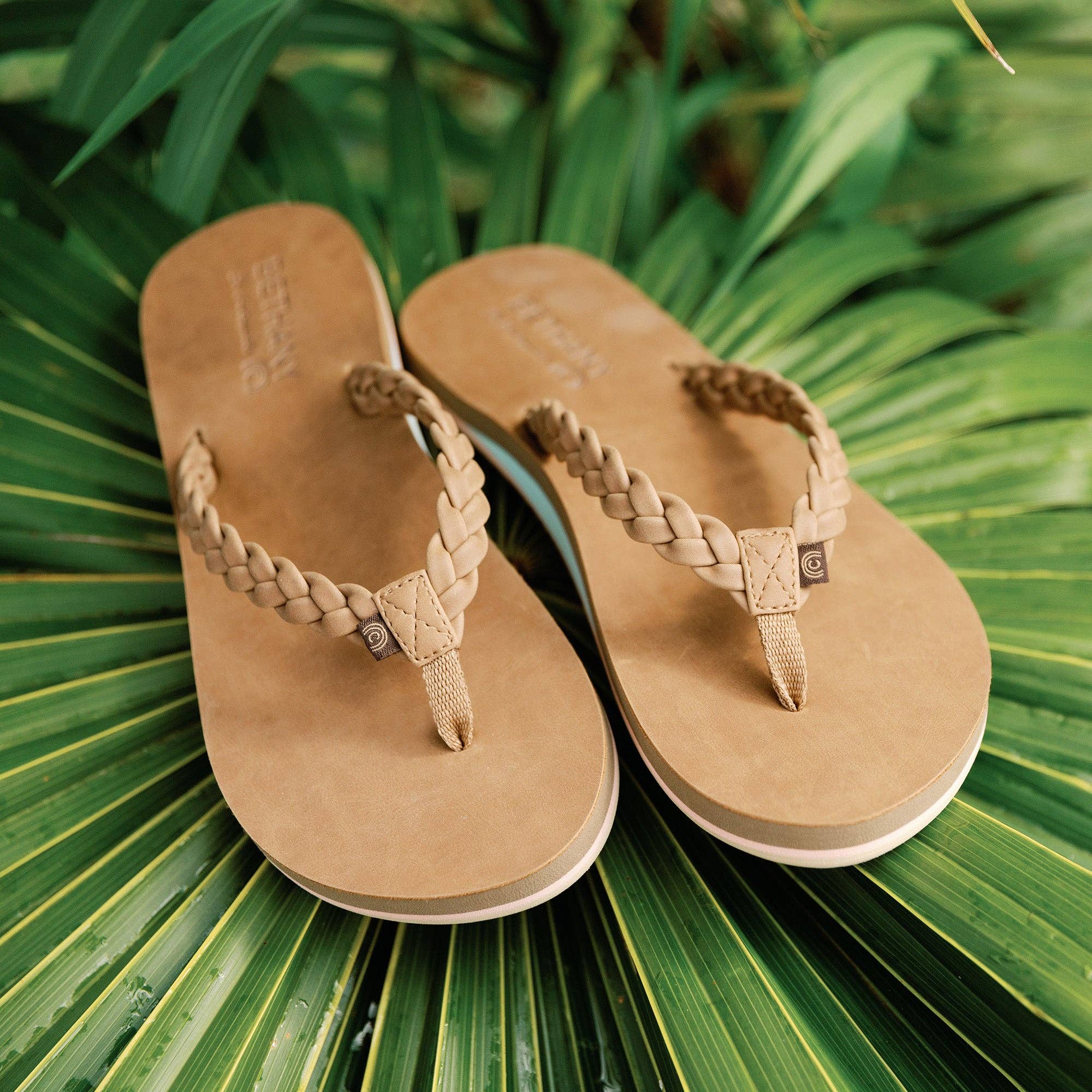 Braided Pacifica™ casual surf styling and comfort: Tan / 06