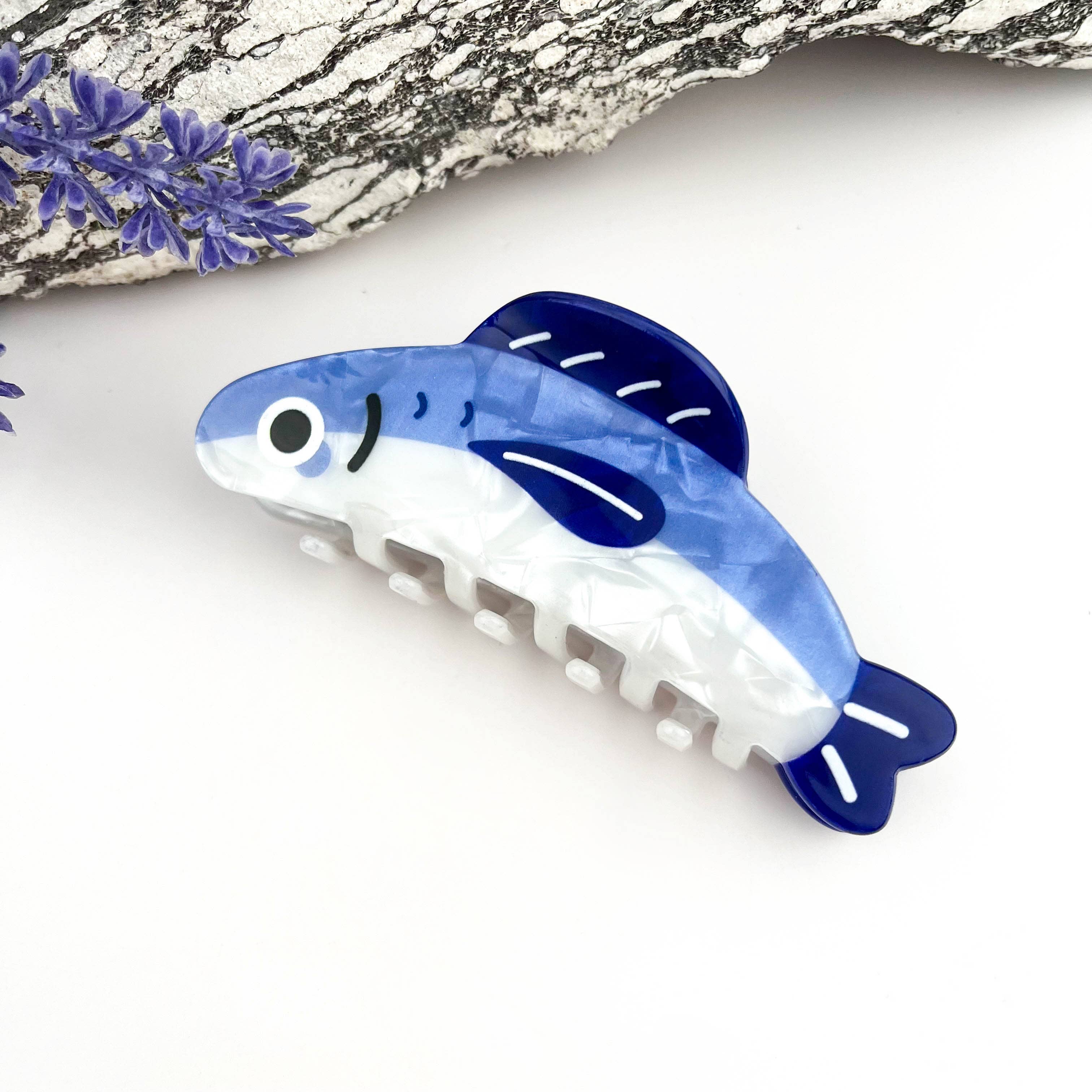 🐟 Playful Blue Flying Fish Hair Claw – Ocean-Inspired Charm: Blue / Small