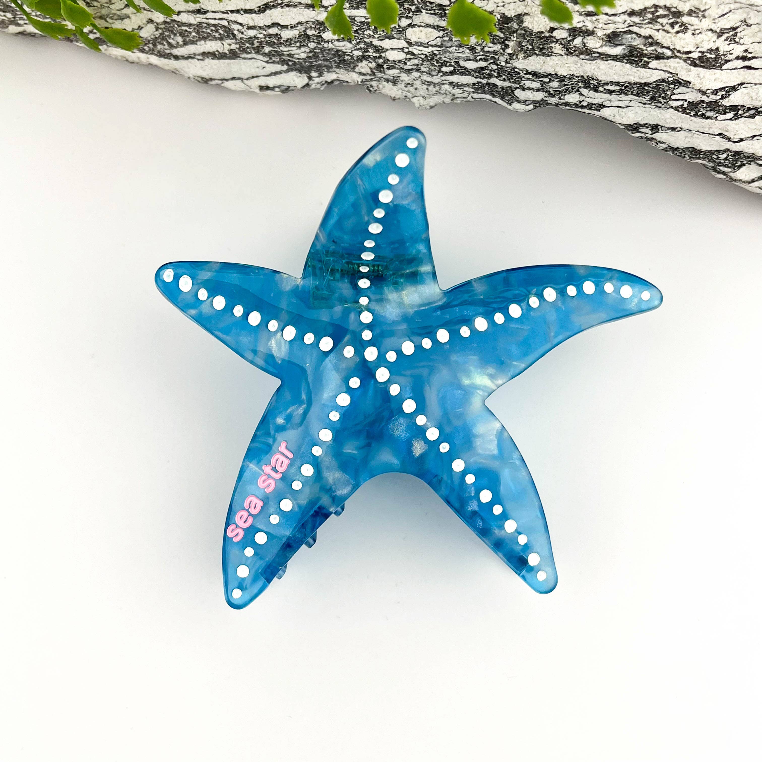 🌊 Starfish Acetate Hair Claw – Coastal Charm Clip 🐚
: White