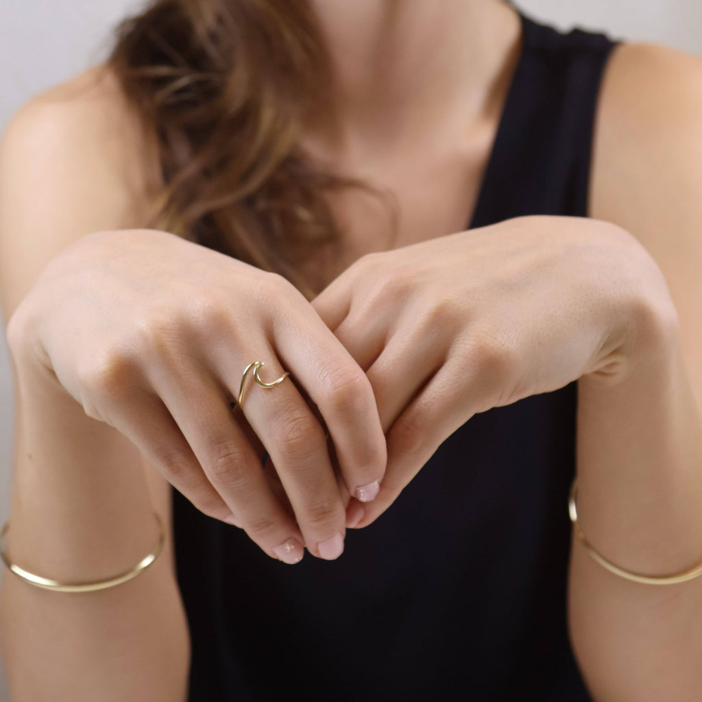 18k Gold Filled Wave Ring: 7.5